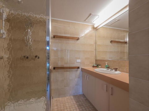 Luanda Unit 7 7a Bulcock Beach Esp Bulcock Beach - Darwin Holiday 6