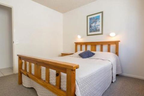 San Clemente No. 2. 24 Orvieto Terrace - Darwin Holiday 6