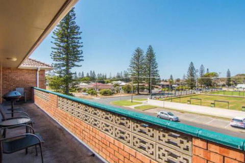 Seabreeze 5 Opposite Bowling Club - Darwin Holiday 0