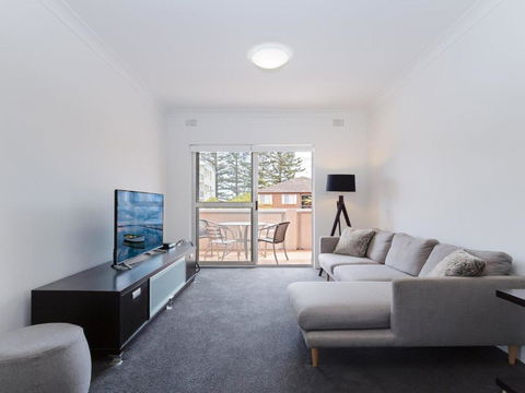 9 Bronte Court 17 Magnus Street Renovated Unit With Filtered Views & Pool - Darwin Holiday 1
