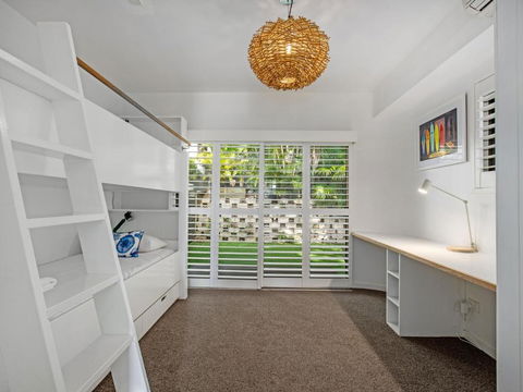 Luxury On The Hill Noosa Heads - Darwin Holiday 1