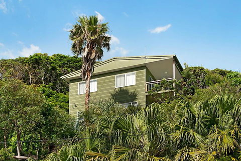 Palm Valley Drive 2 / 16 - Darwin Holiday 6