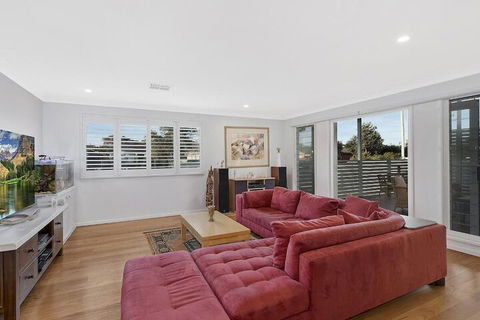 Blue Summer House - Darwin Holiday 7