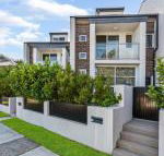 Relax in a Spacious  Modern Townhouse in Asquith - Darwin Holiday