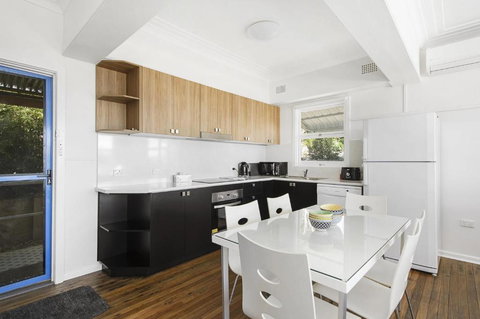 Whitecaps 26 East Street - Darwin Holiday 4