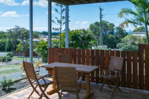 Blue Water Retreat Downstairs - Darwin Holiday 2