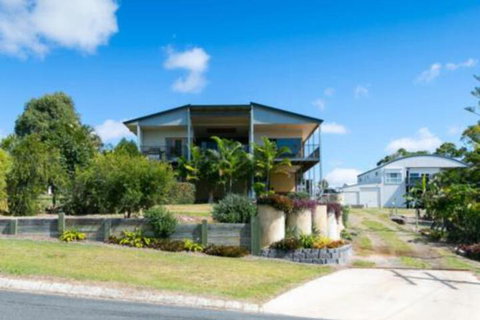 Blue Water Retreat Downstairs - Darwin Holiday 7