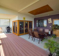 Blue Water Retreat Upstairs - Darwin Holiday