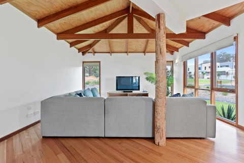 Tura Tree House - Darwin Holiday 1