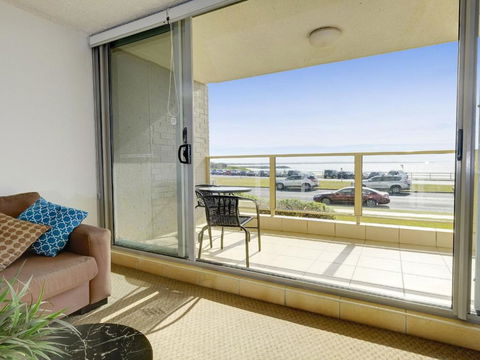 Ebbtide 2 On Main Beach! - Darwin Holiday 1