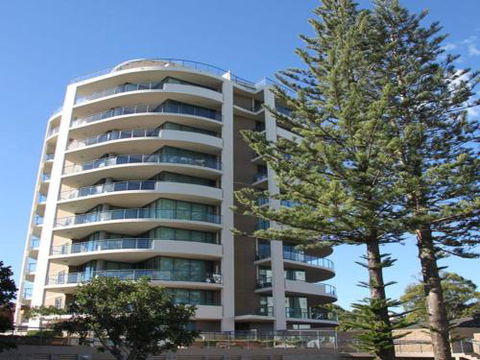 Twin Pines 301 CBD Location - Darwin Holiday 1