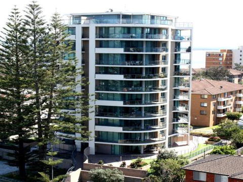 Twin Pines 401 CBD Location - Darwin Holiday 6