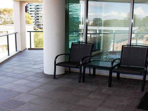 Twin Pines 401 CBD Location - Darwin Holiday 2