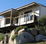 KINGFISHER COTTAGE Beachfront at the Binalong Bay - Darwin Holiday