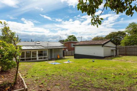 A Wave From It All - Darwin Holiday 3