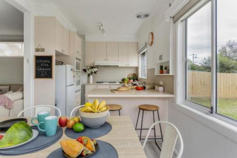 A Wave From It All - Darwin Holiday 6