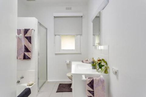 A Wave From It All - Darwin Holiday 4