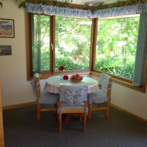 Adelaide Hills B & B Accommodation - Darwin Holiday 4