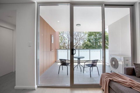 Executive Luxury Apt With Parking Next To Station - Darwin Holiday 2