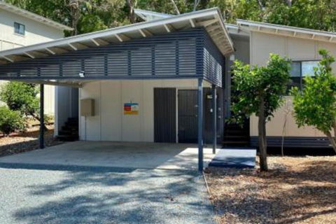 Bluewater 2 Rainbow Shores Walk To Beach Private & Stylish Beach Escape All On Level - Darwin Holiday 0