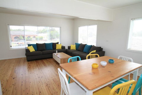 Bright & Breezy - Darwin Holiday 3