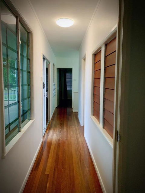 Holiday Rental Huge House With Beach Views - Darwin Holiday 2