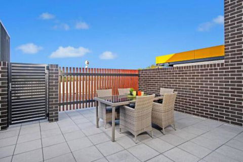 G149 Apt 2 - Darwin Holiday 7