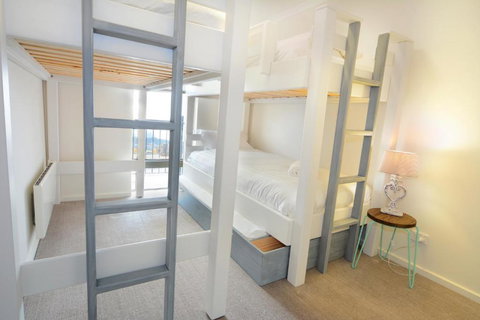 Molonys 14 - Darwin Holiday 6