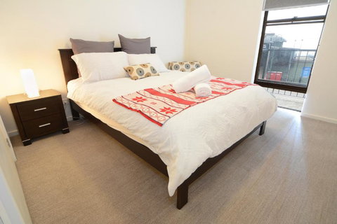 Molonys 14 - Darwin Holiday 5