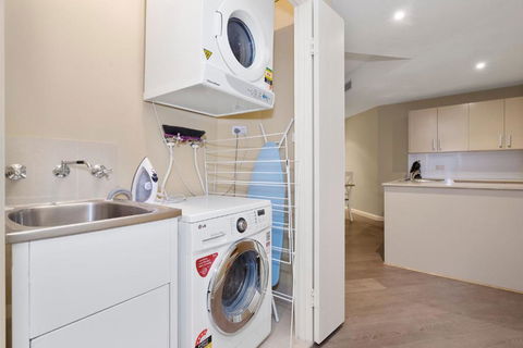 Ocean Views Unit 24 - Darwin Holiday 7