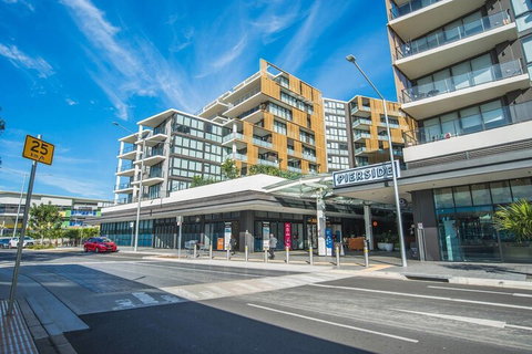 Wentworth Point Brand New - Darwin Holiday 1