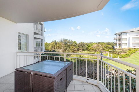 Corporate Boardies At Gunnamatta Ave - Darwin Holiday 3