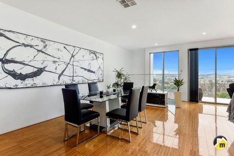 BENGALEE EXECUTIVE TOWNHOUSE MODERN & STYLISH - Darwin Holiday 4