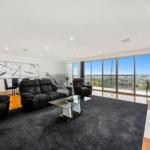 BENGALEE EXECUTIVE TOWNHOUSE MODERN & STYLISH - Darwin Holiday 0