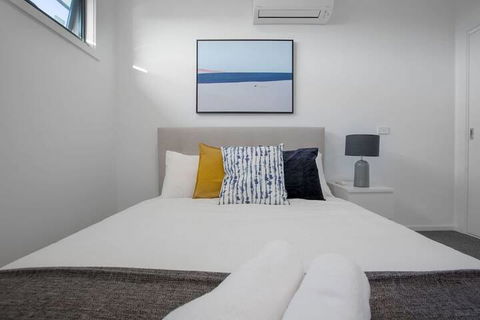 Trendy Sweet Home In Blackburn South - Darwin Holiday 5