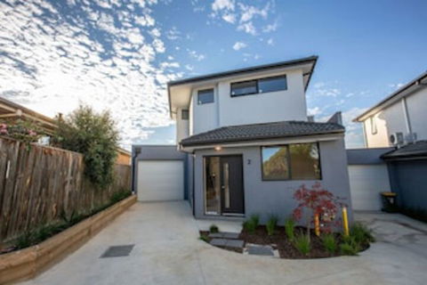 Trendy Sweet Home In Blackburn South - Darwin Holiday 0