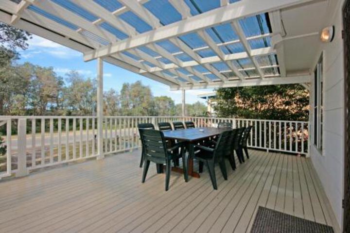 Narrawallee NSW Darwin Holiday