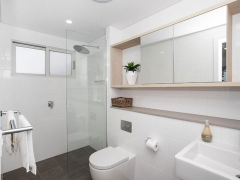 Pandanas Apartments 15A Mollymook Beach - Darwin Holiday 1
