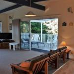 Wonky Pine Beach House NARRWALLEE 4 Bedroom - Darwin Holiday 1