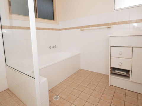 Modern 3 Bedroom Townhouse - Darwin Holiday 3