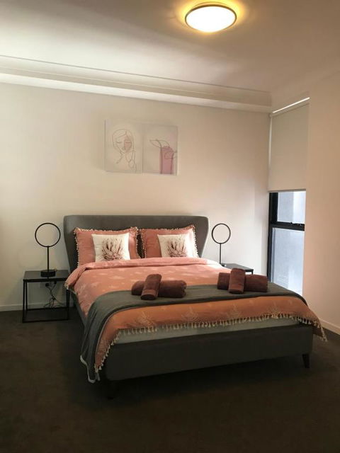 Elegant Design 2 Bed 2 Bath Apartment In Liverpool - Darwin Holiday 5