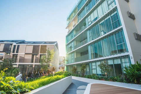 Lovely & Luxurious Townhouse In Zetland - Darwin Holiday 2