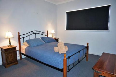 Ningaloo Breeze Villa 6 3 Bedroom Fully Self Contained Holiday Accommodation - Darwin Holiday 3