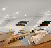 108 Madaffari Drive - Darwin Holiday