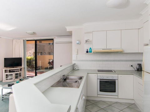 Horizons 1 - Darwin Holiday 2