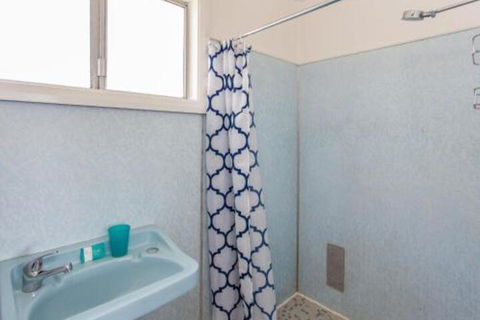 Lakeside Flats 6 - Darwin Holiday 3