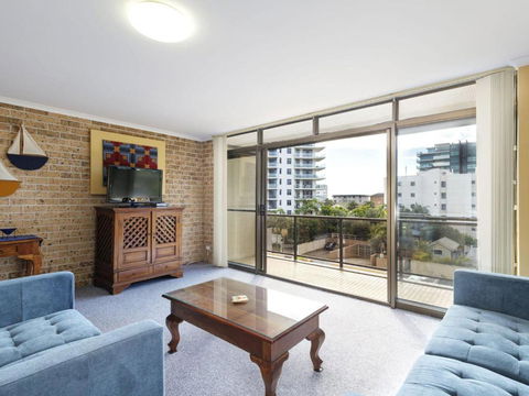 Sundek 18 - Darwin Holiday 5