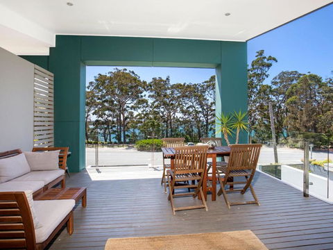 Bay Breeze (By Jervis Bay Rentals) - Darwin Holiday 4