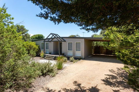 Stroll To The Sea - Darwin Holiday 5