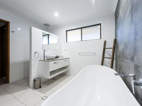 Ripples On The Bay - Darwin Holiday 1